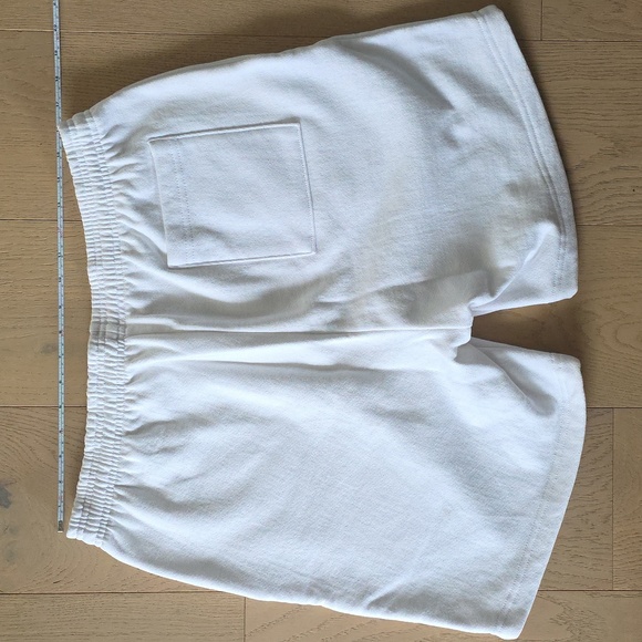 WHITE SHORTS - Picture 5 of 8